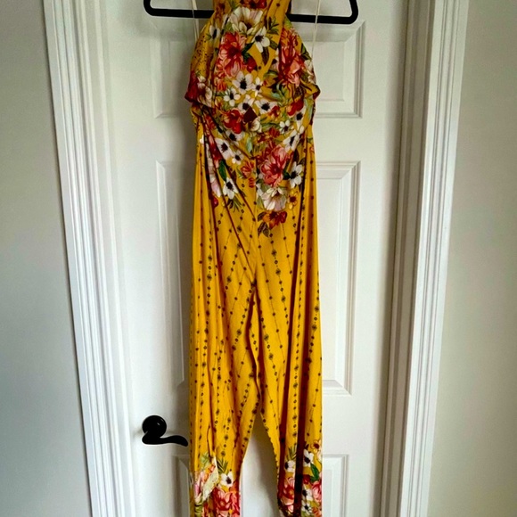 NWOT Farm Rio Canteiro de Flor Jumpsuit - Picture 3 of 5